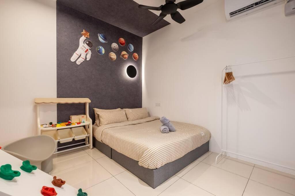 Retrojazz Kids House 15pax 4room Apartment