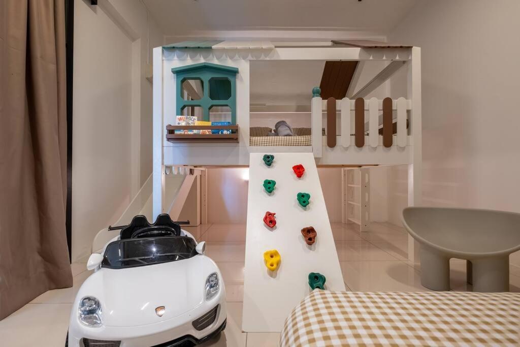 Apartment Retrojazz Kids House 15pax 4room
